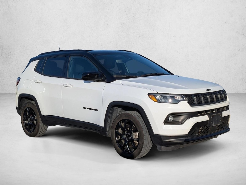 Used 2023 Jeep Compass Latitude SUV