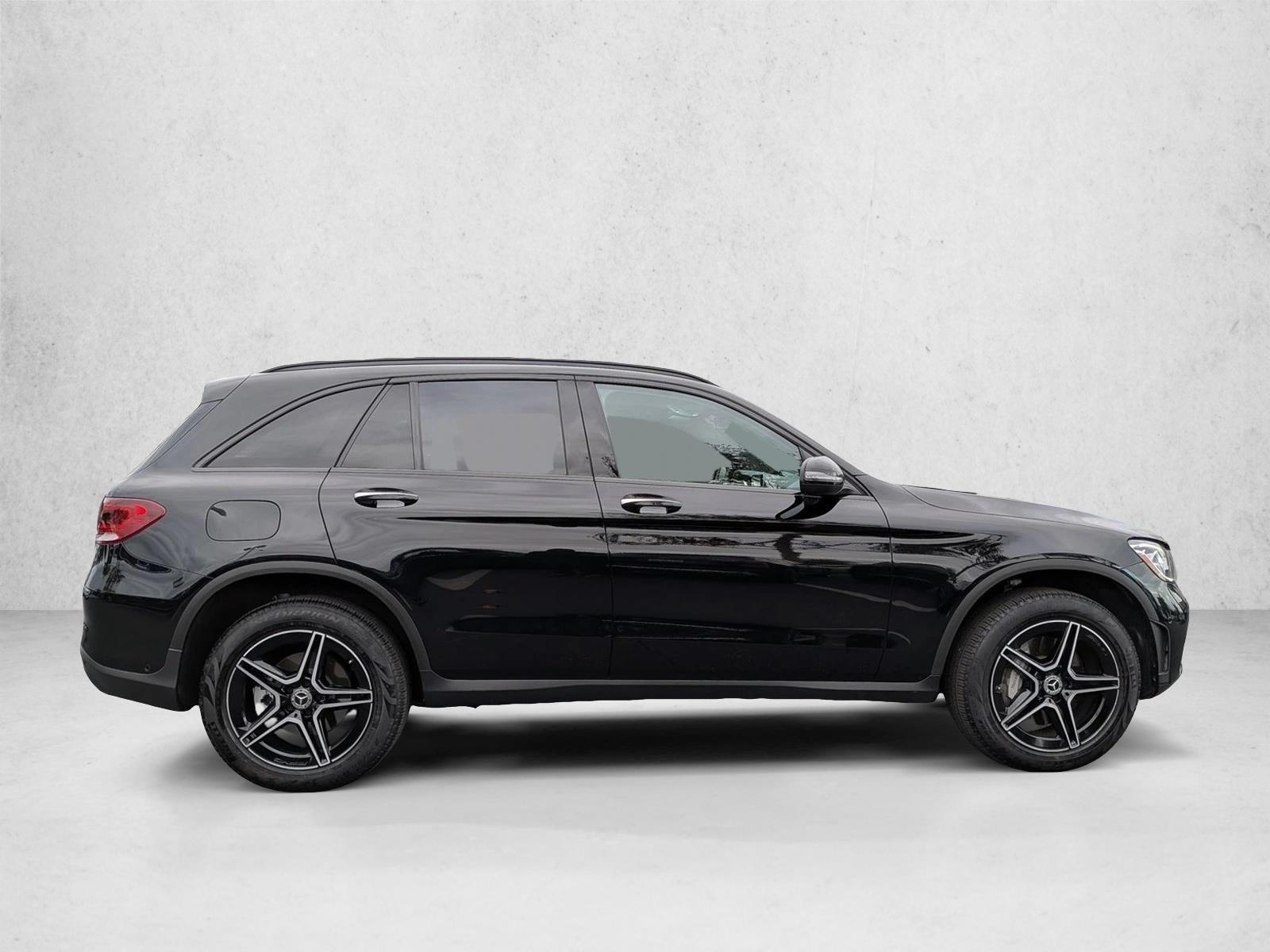 2022 Mercedes Benz GLC 300 4MATIC photo 4