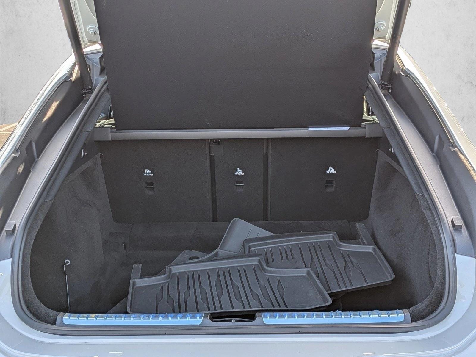 2022 Mercedes-Benz EQS 4MATIC photo 5