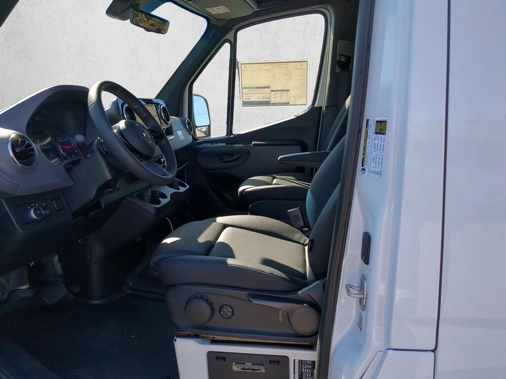 New 2026 Mercedes-Benz Sprinter Cargo Van 2500 Standard Roof I4 Diesel 144" RWD Van Cargo Van