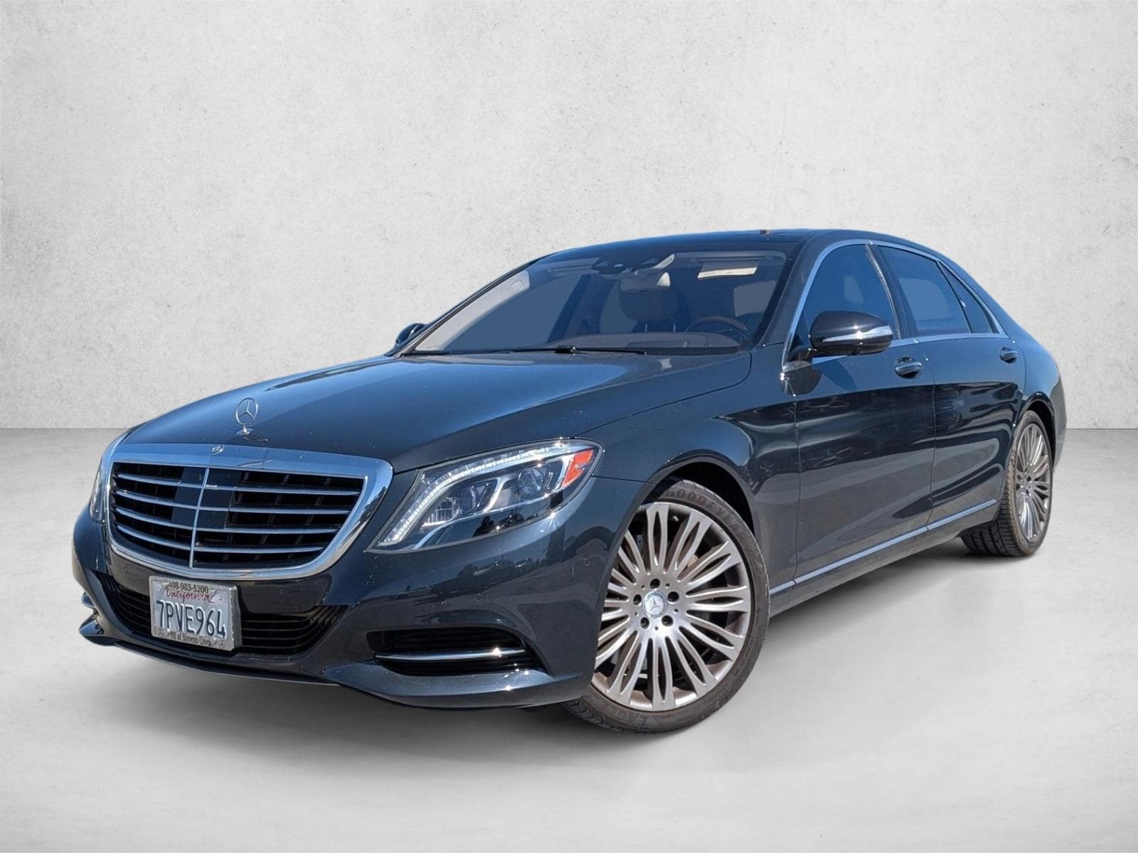 2015 Mercedes-Benz S-Class S550's photo