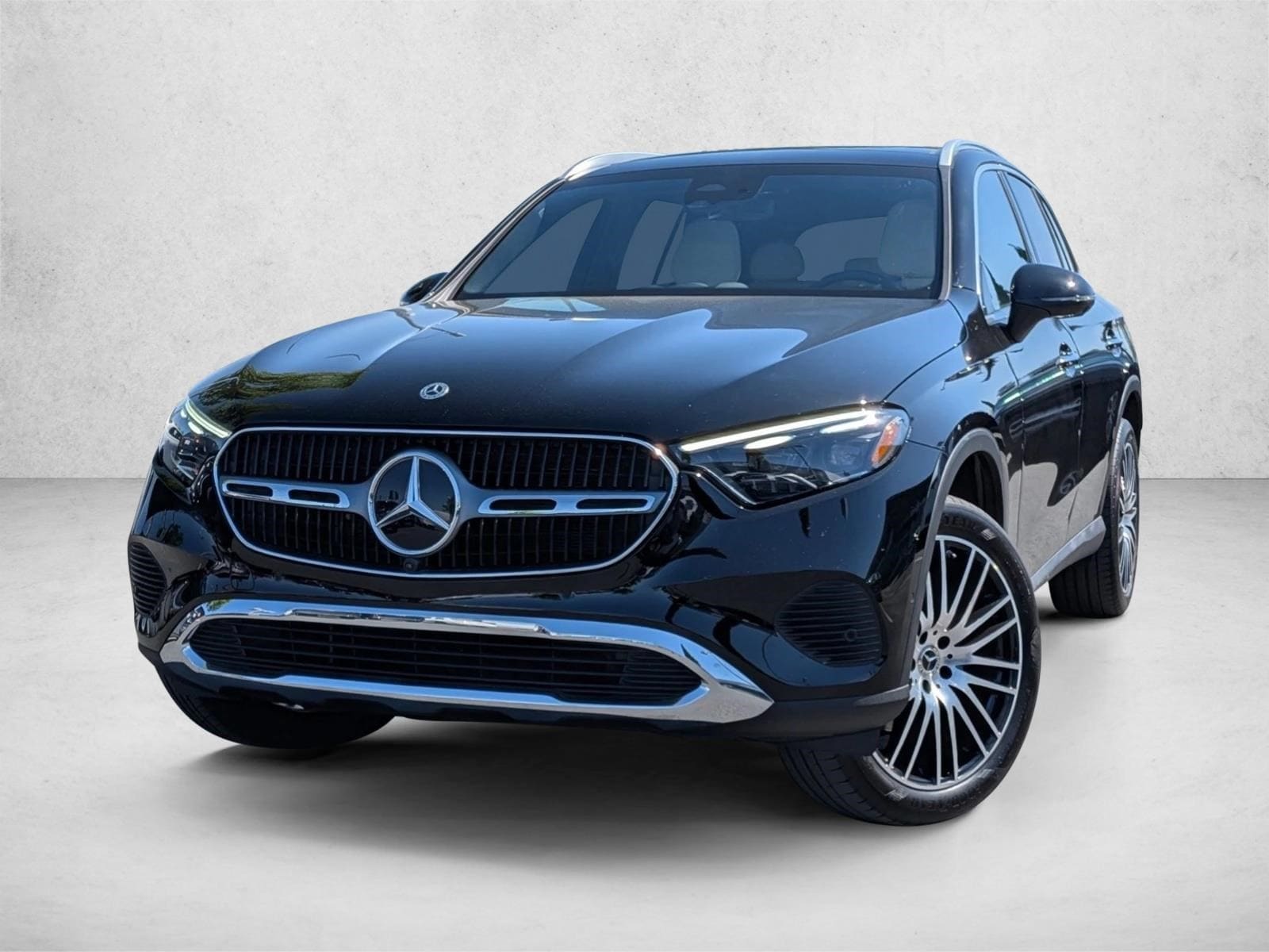 2024 Mercedes-Benz GLC 4MATIC photo 1