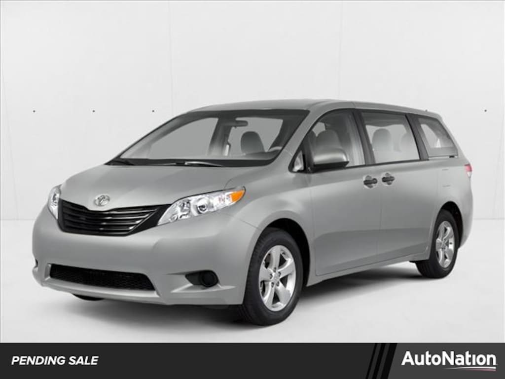 Used 2011 Toyota Sienna LE V6 Van