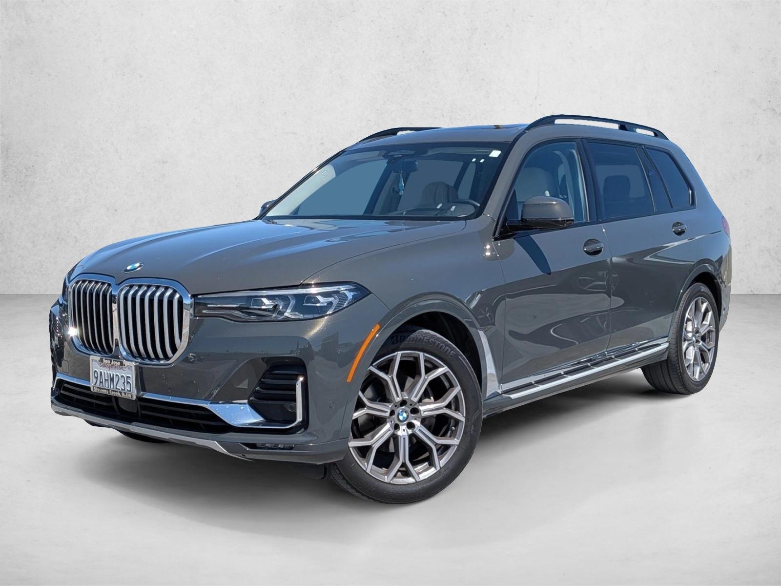 2022 BMW X7 xDrive40i's photo