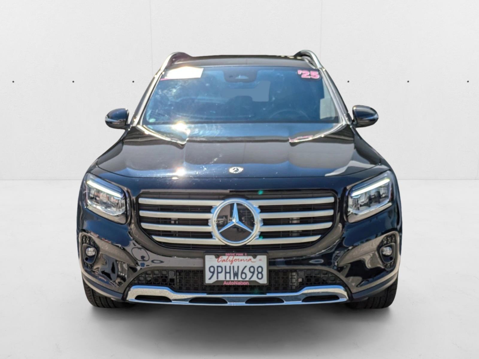 2025 Mercedes Benz GLB 250 photo 2