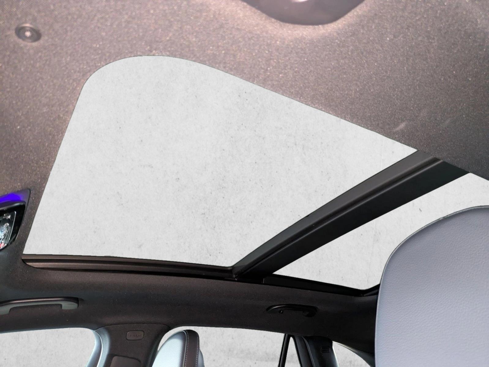 2026 Mercedes-Benz GLC Base - Photo 17