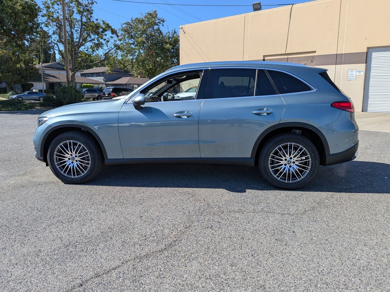 2026 Mercedes-Benz GLC GLC 300 SUV photo 5