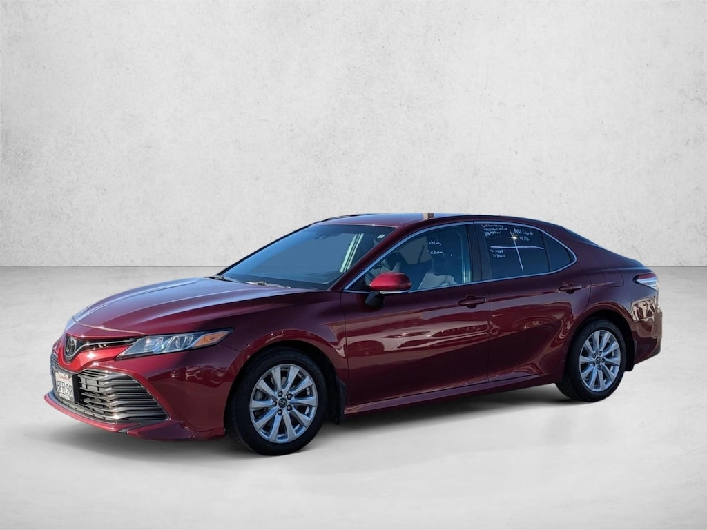 Used 2018 Toyota Camry LE Sedan