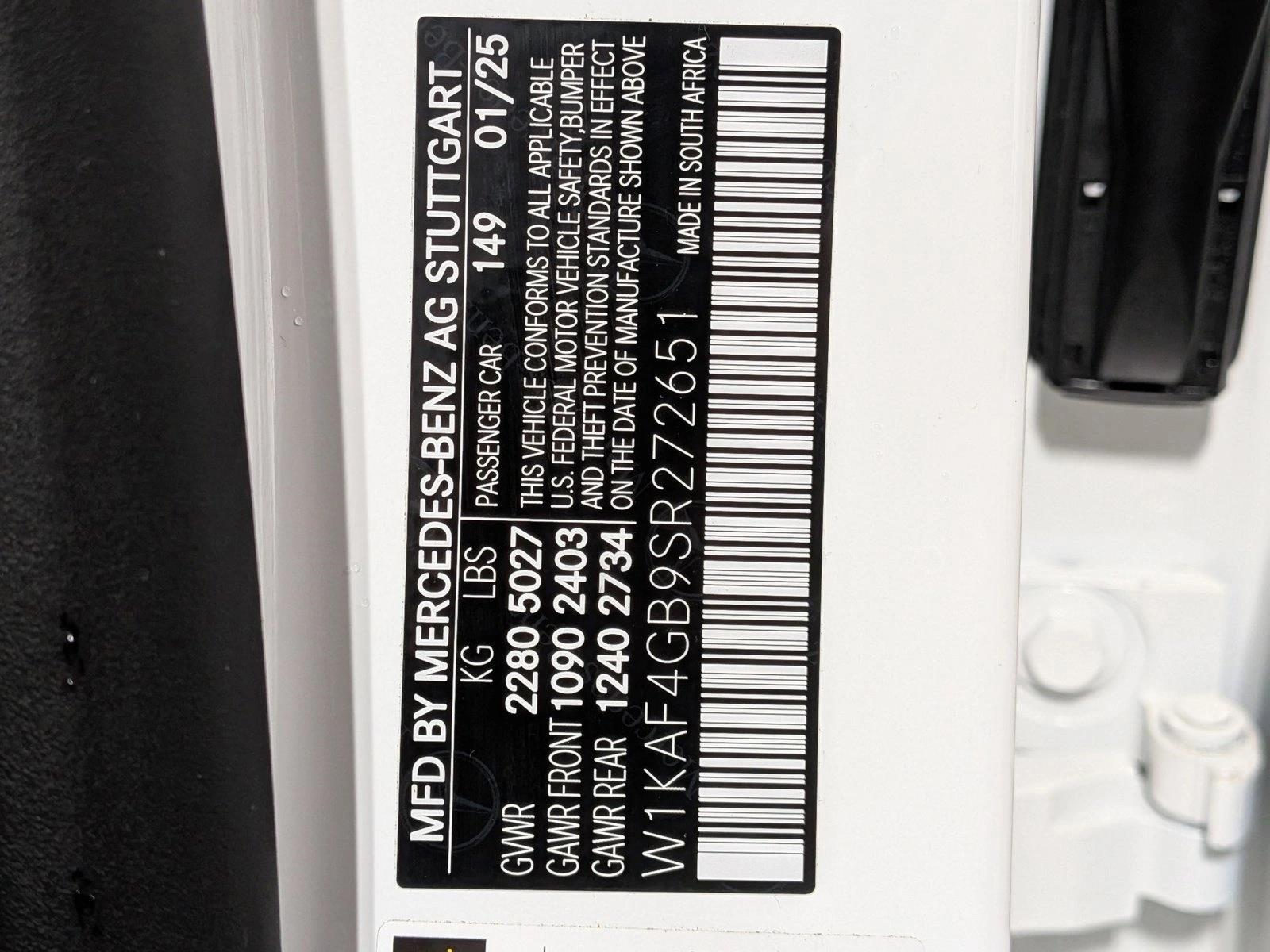 2025 Mercedes-Benz C-Class Sedan C 300 - Photo 25