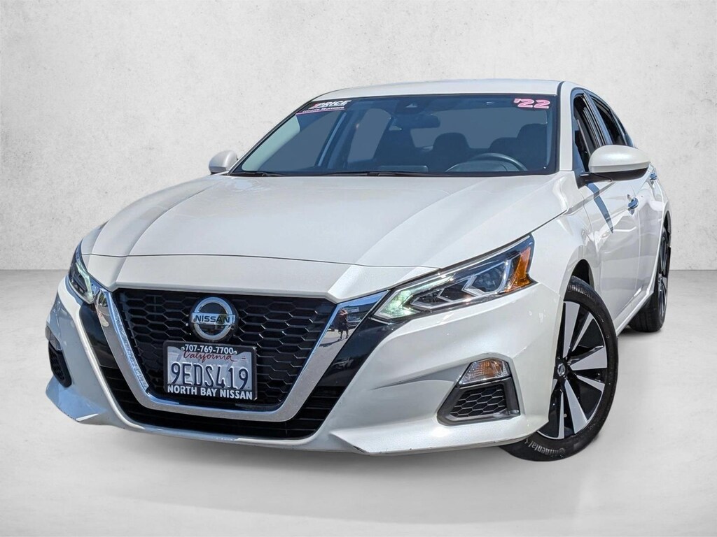 Used 2022 Nissan Altima 2.5 SV Sedan