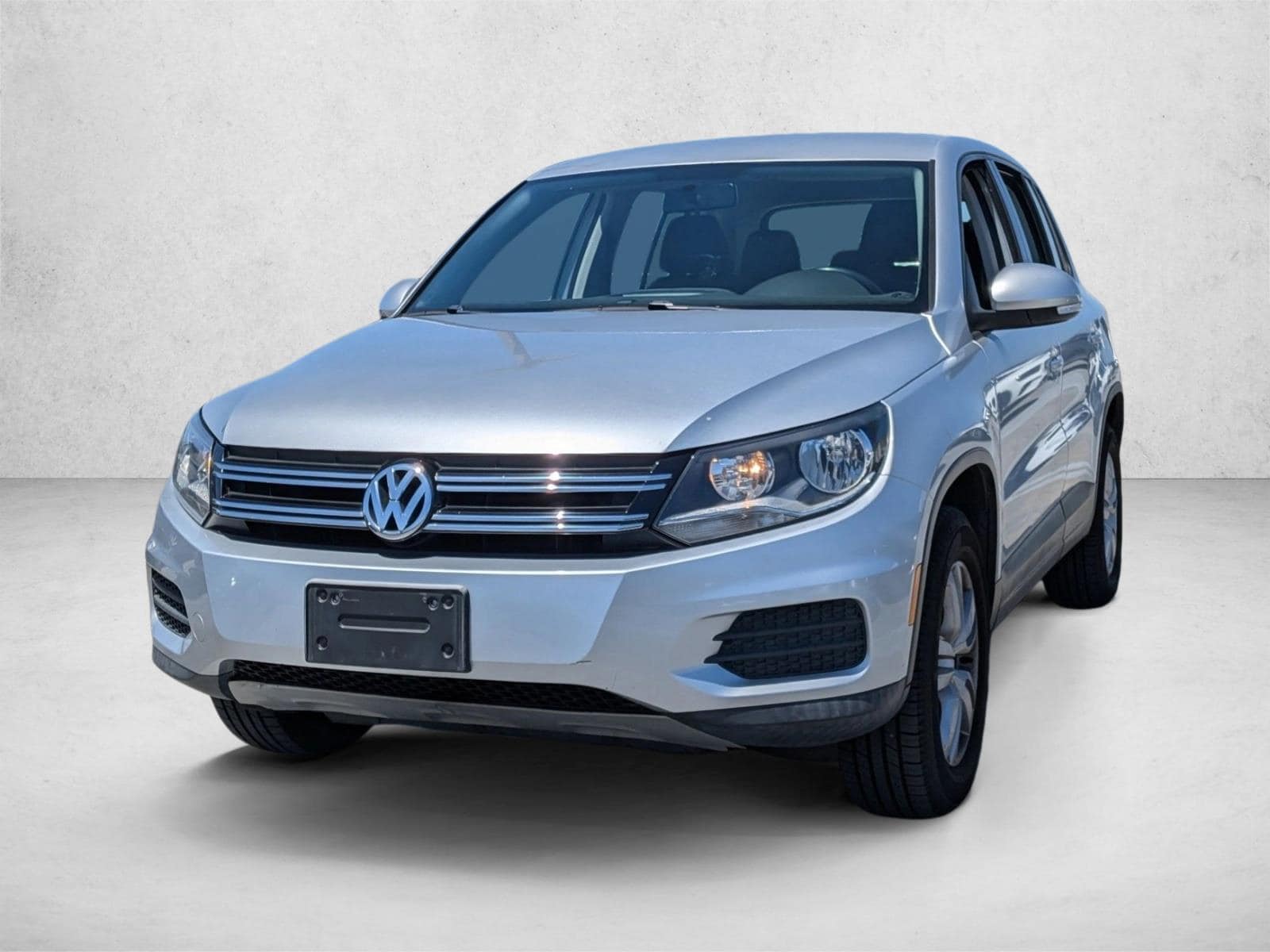 2013 Volkswagen Tiguan 2.0T S Auto's photo