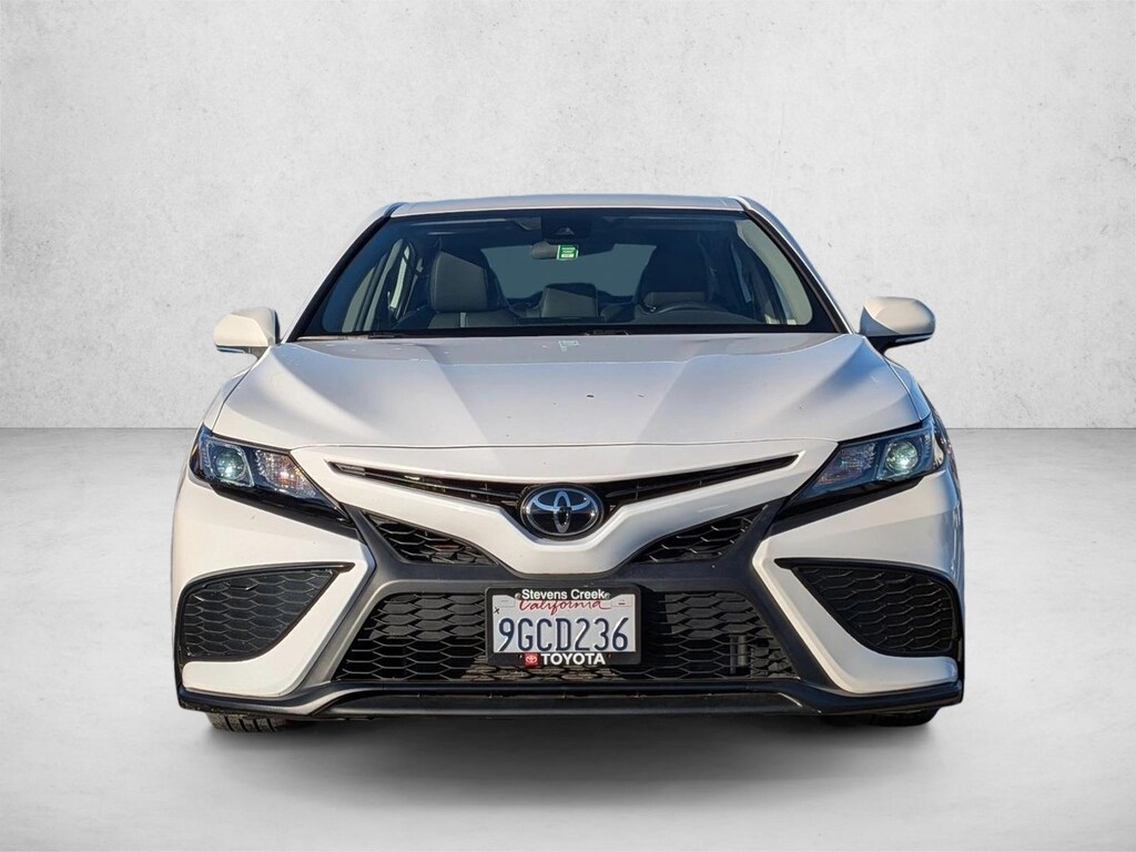 Used 2023 Toyota Camry SE Sedan