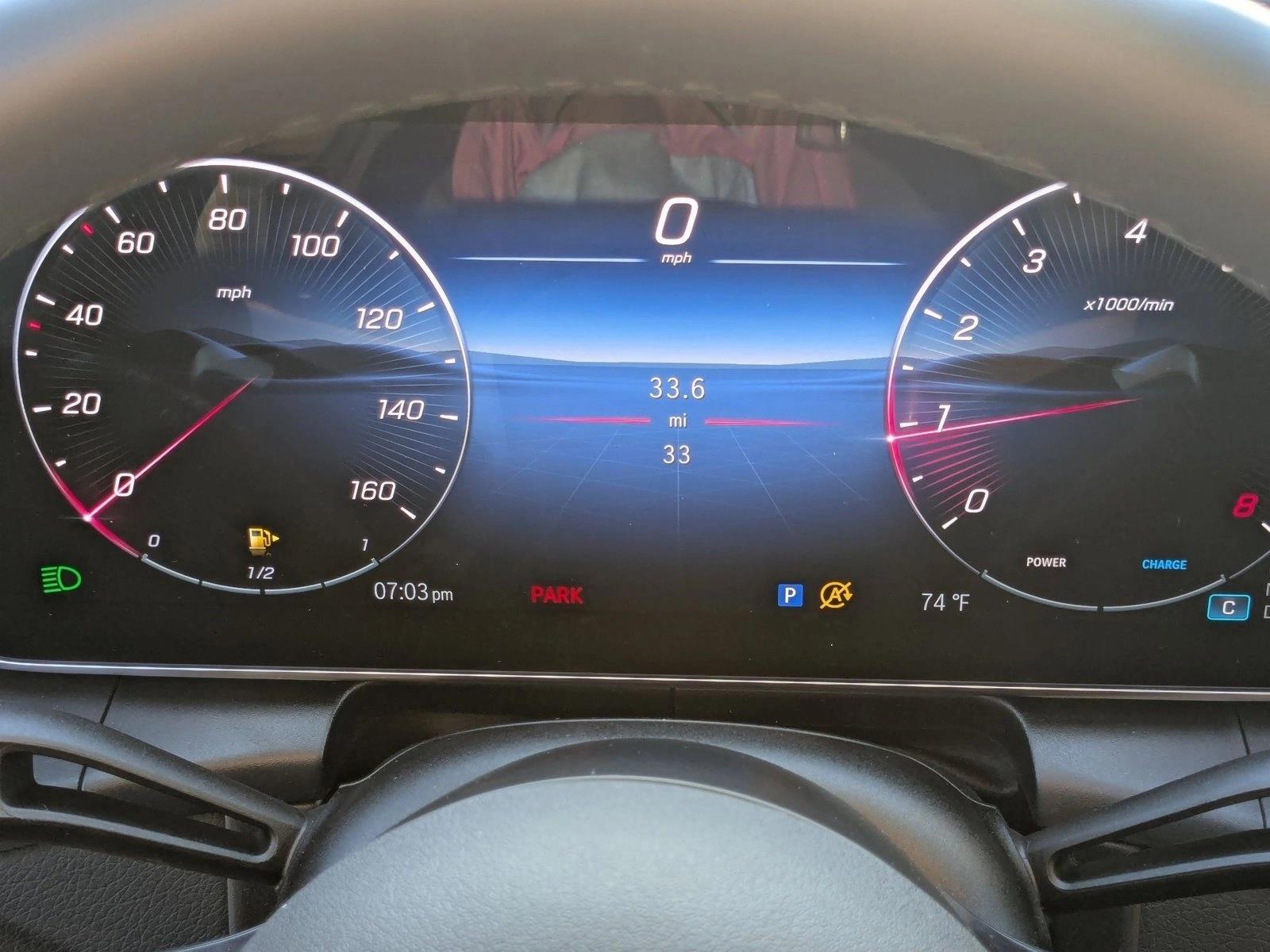 2025 Mercedes-Benz GLC Base - Photo 8