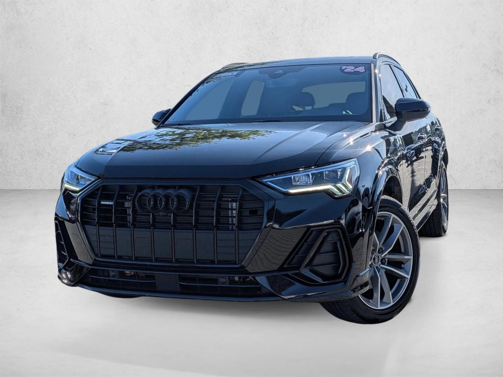 2024 Audi Q3 45 S line Premium photo 1