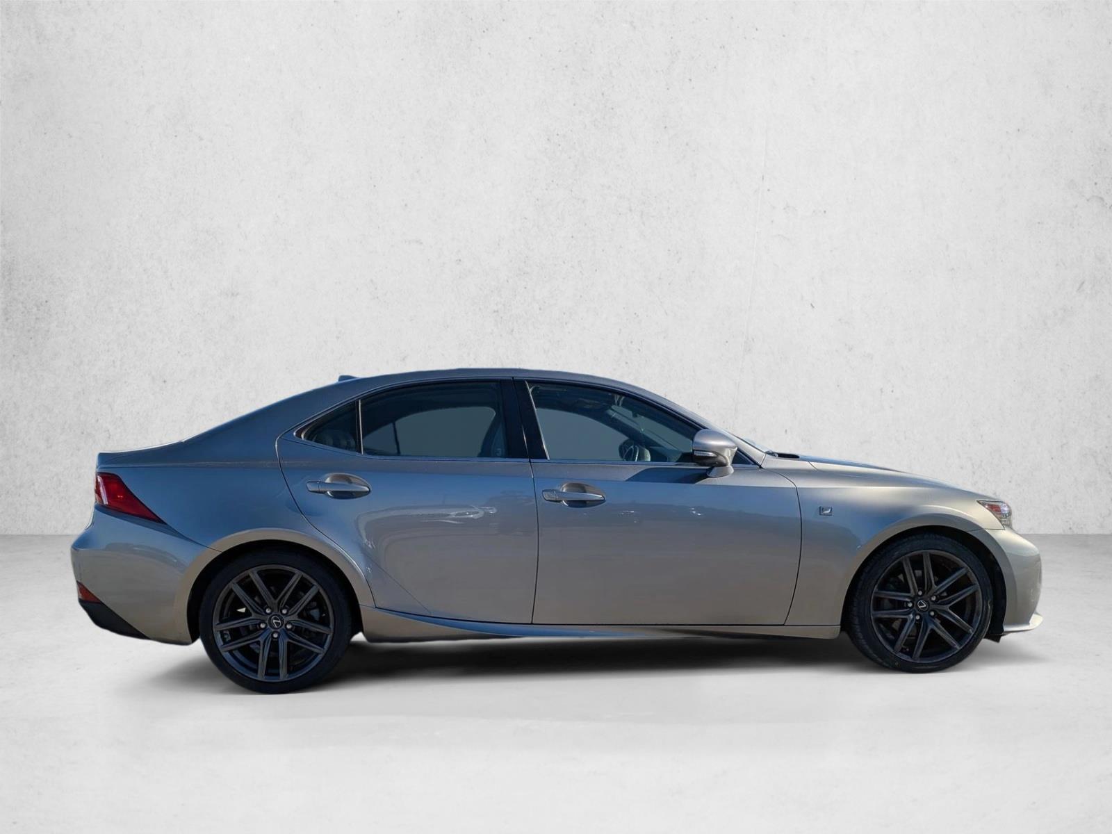 2015 Lexus IS 250 photo 4