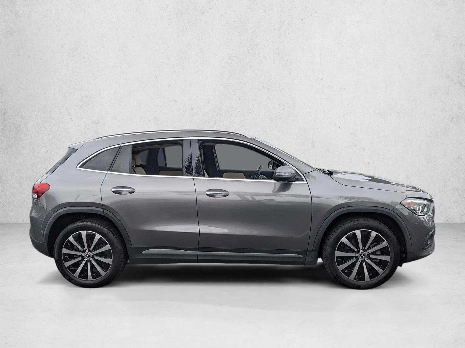 2023 Mercedes Benz GLA 250 4MATIC photo 3
