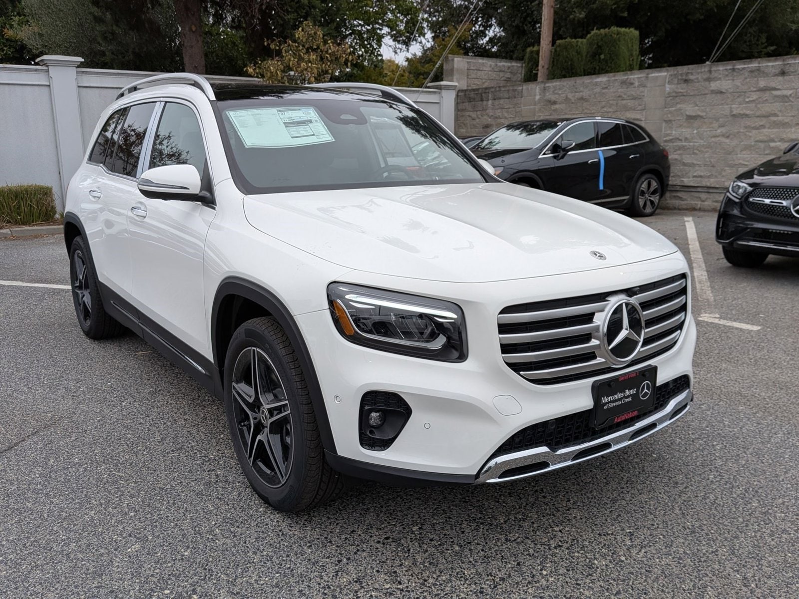 2026 Mercedes-Benz GLB 4MATIC photo 6