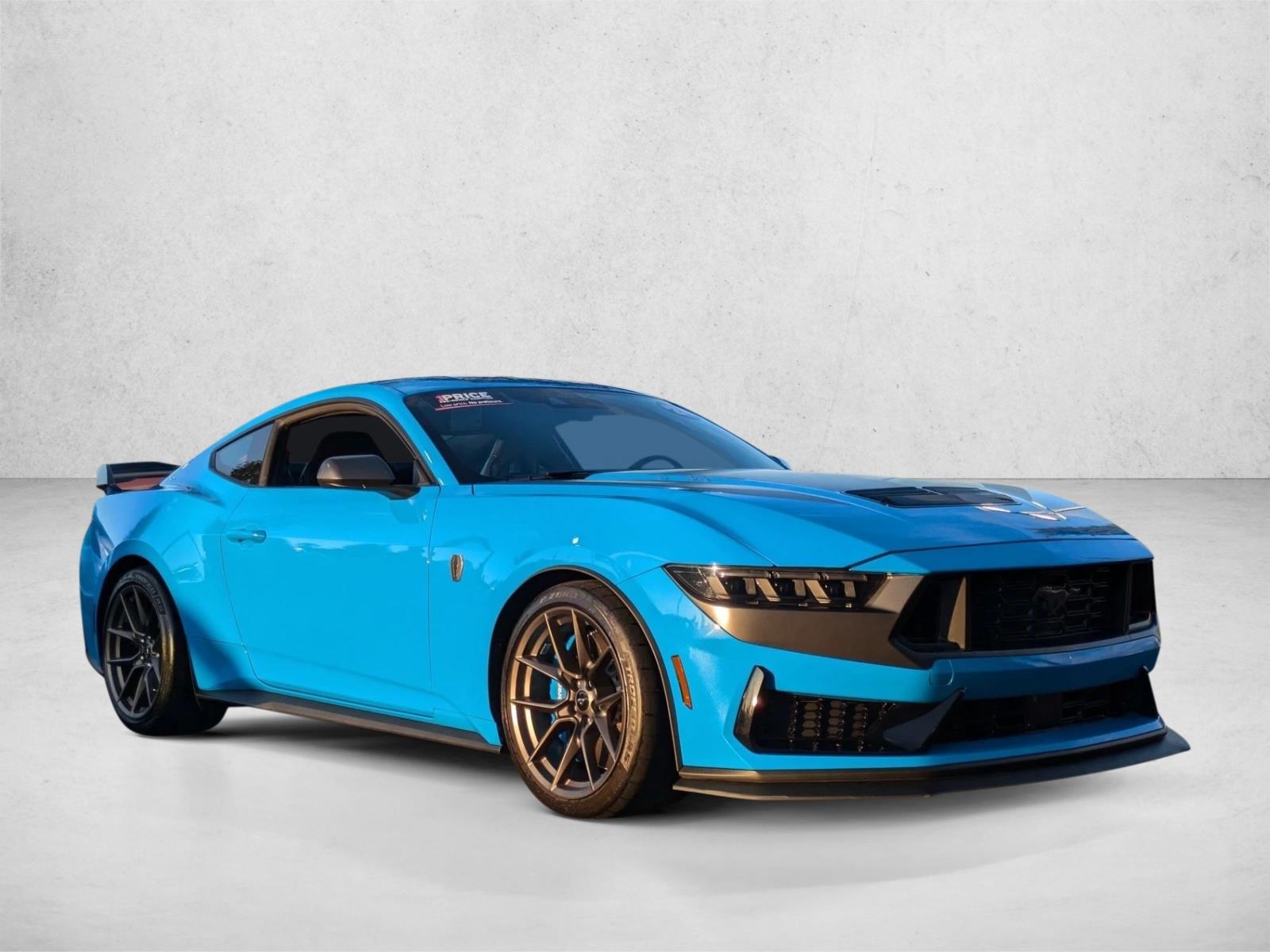 2024 Ford Mustang Dark Horse photo 4