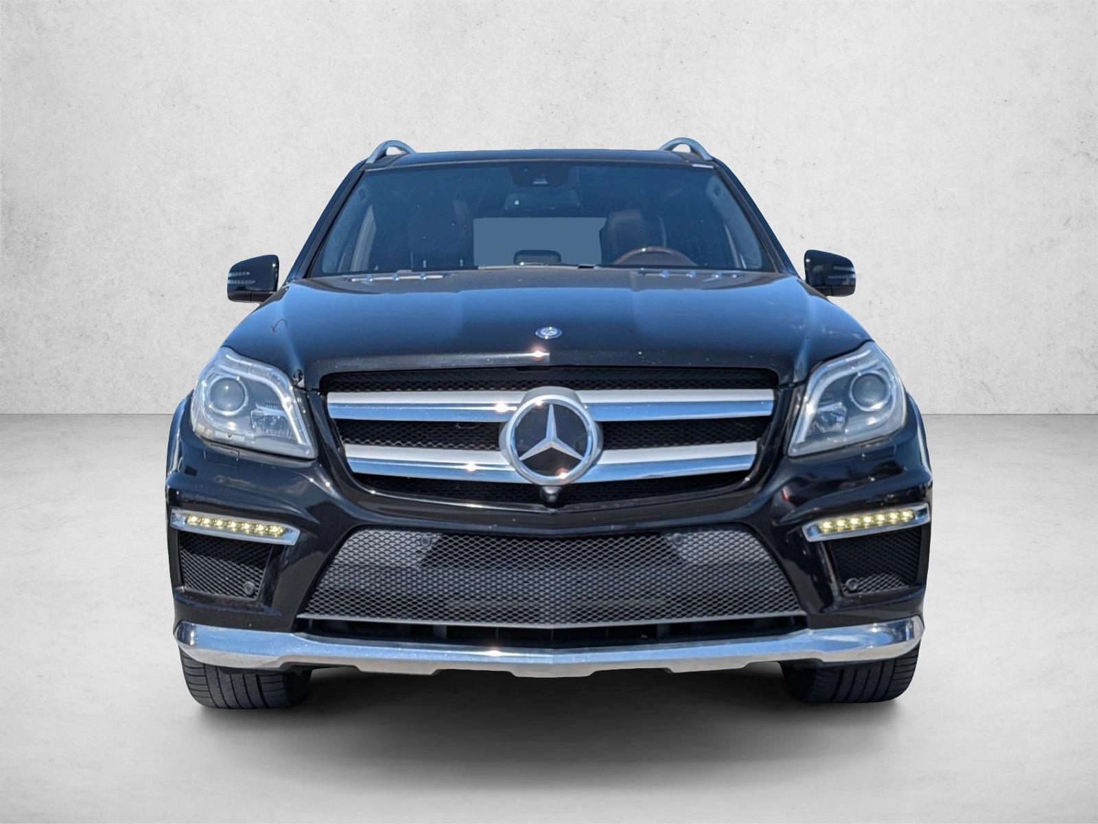 2013 Mercedes-Benz GL GL 550 4MATIC photo 2