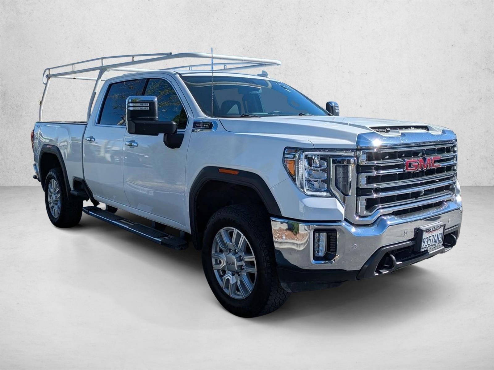 2022 GMC Sierra 2500HD SLT photo 2