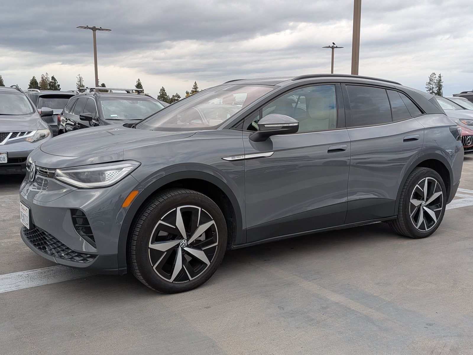 2023 Volkswagen ID.4 PRO S's photo