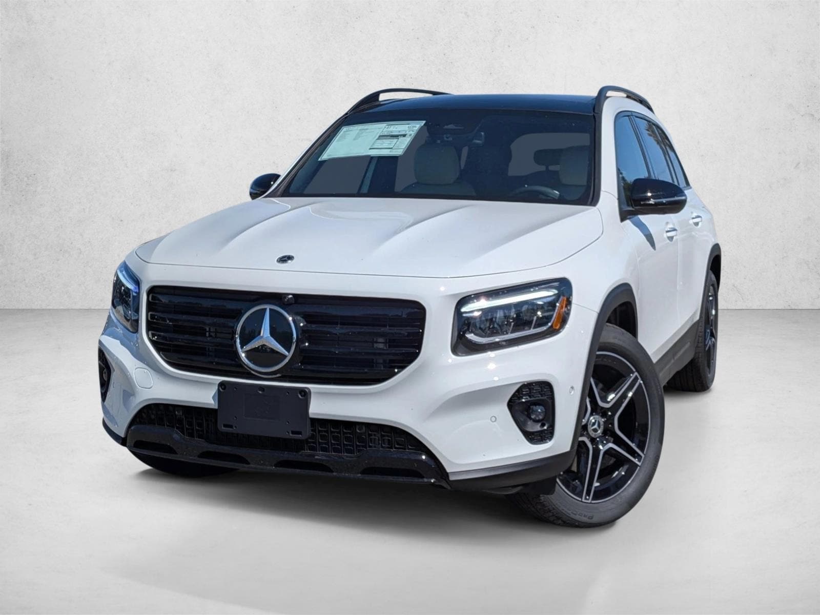 2026 Mercedes-Benz GLB GLB 250 4MATIC's photo