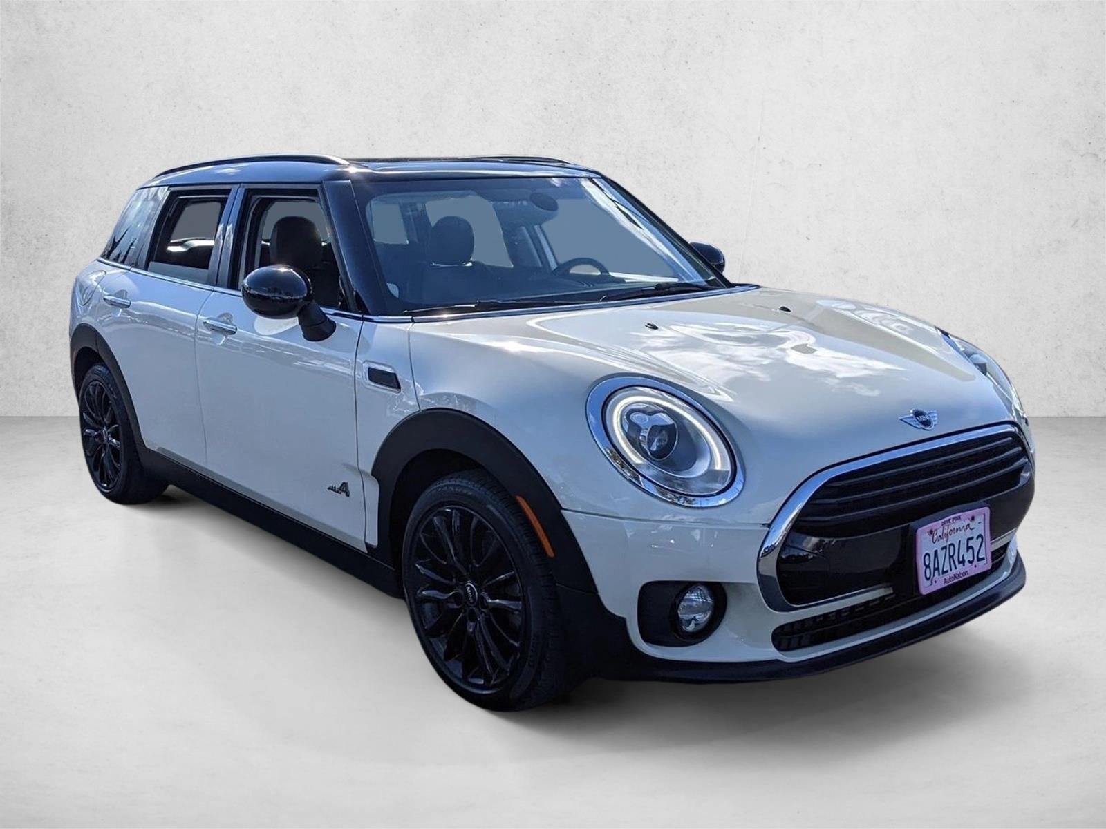 2017 Mini Clubman Base ALL4 photo 2