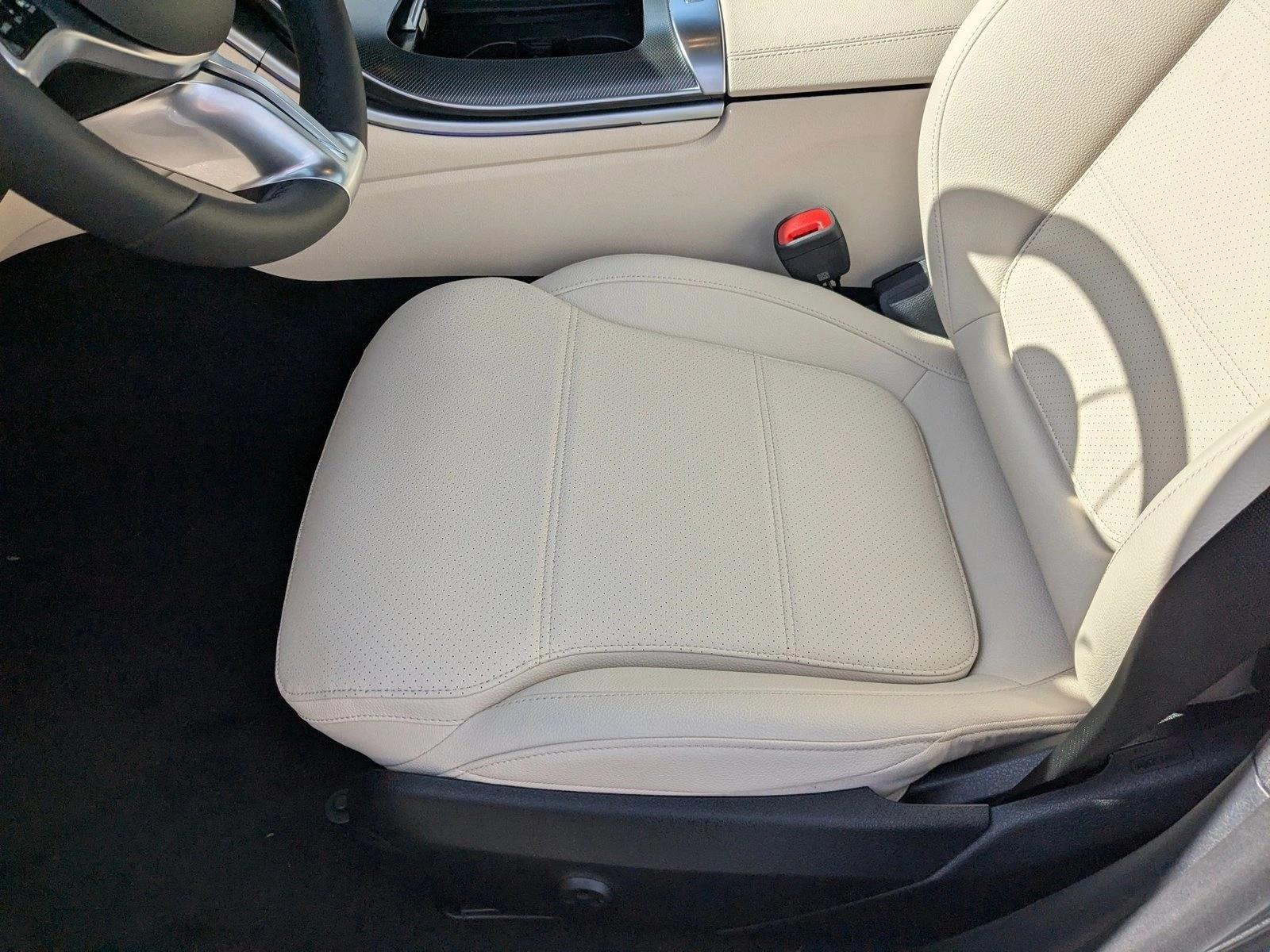 2025 Mercedes Benz C 300 Sedan photo 3