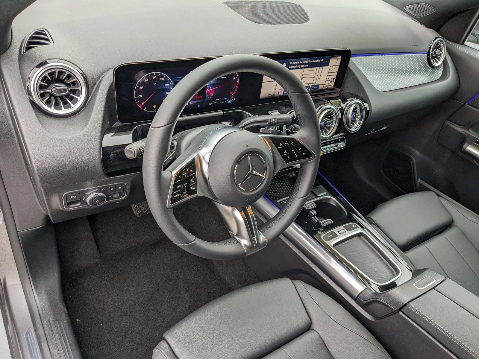 2025 Mercedes Benz GLA 250 photo 3