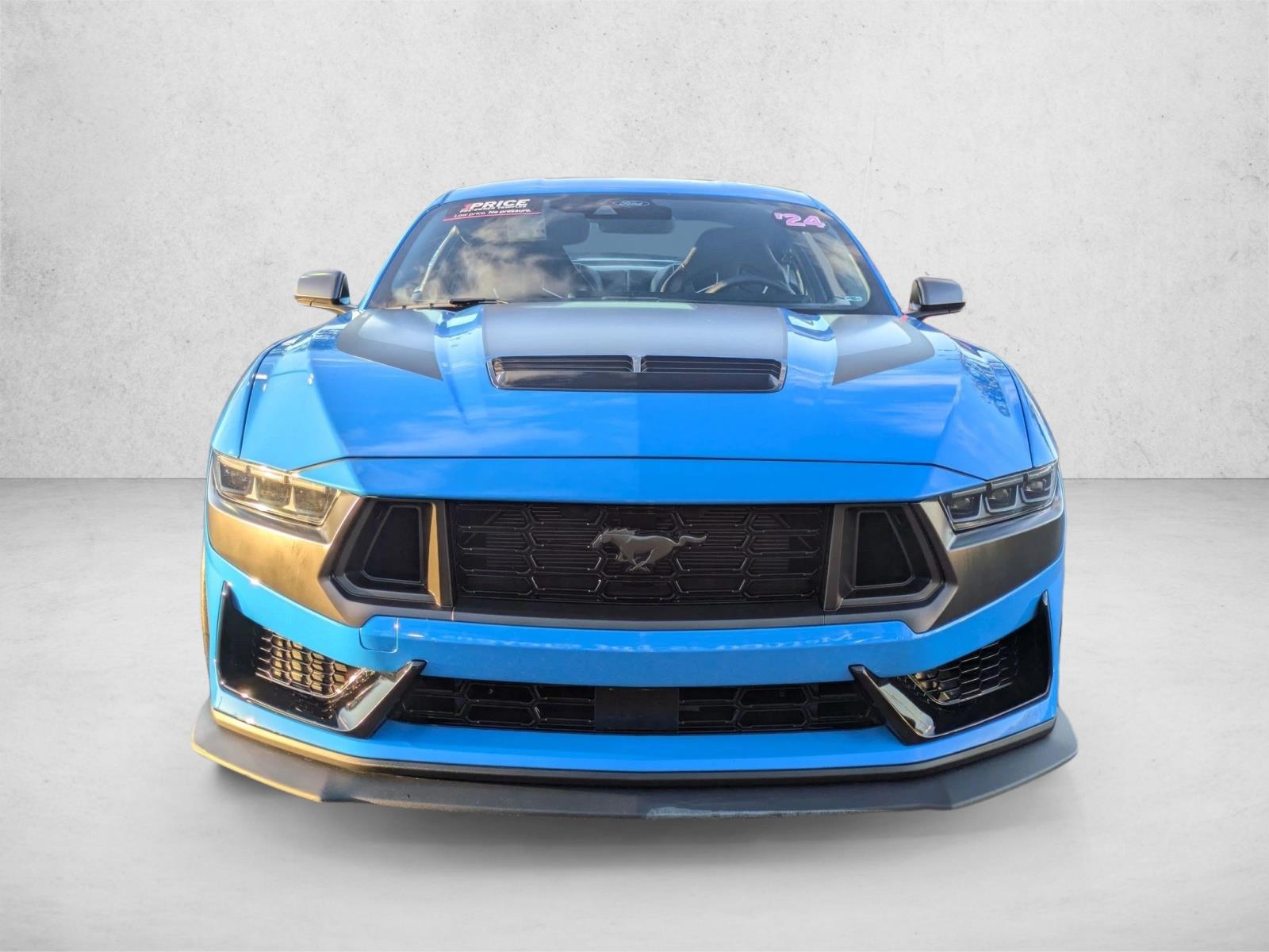 2024 Ford Mustang Dark Horse photo 2