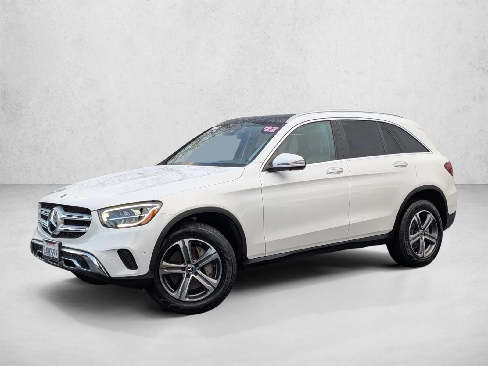 2022 Mercedes-Benz GLC GLC300's photo
