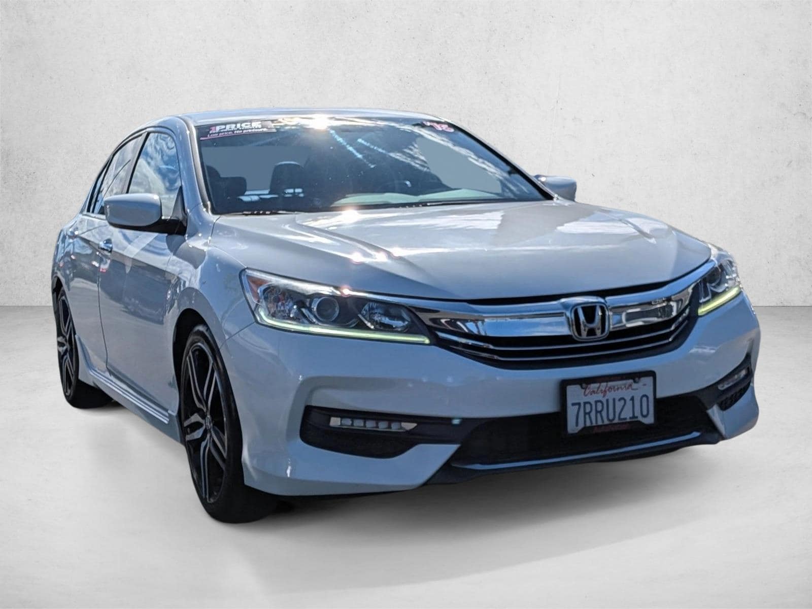 2016 Honda Accord Sedan Sport photo 3