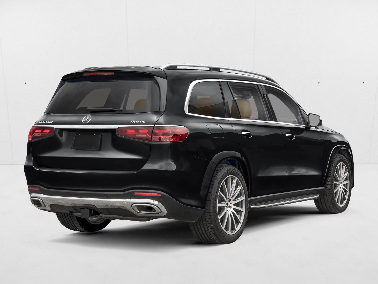2026 Mercedes Benz GLS 580 4MATIC photo 2