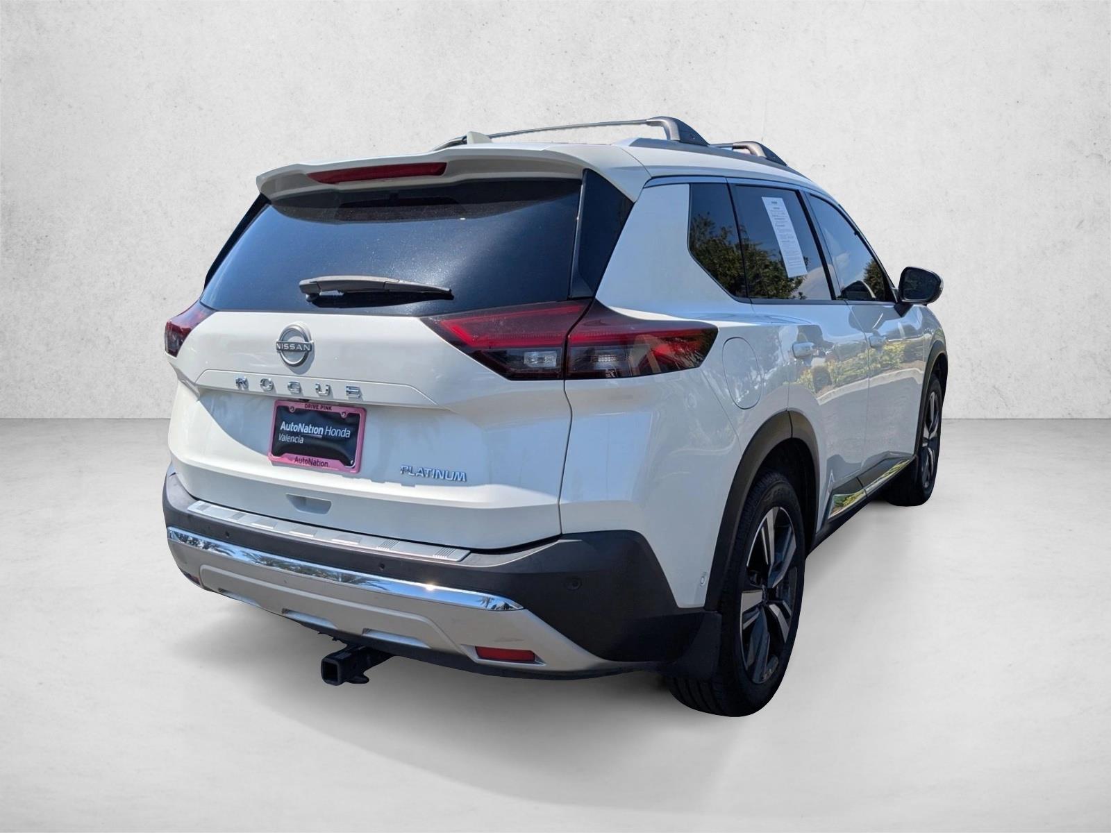 2022 Nissan Rogue Platinum photo 4
