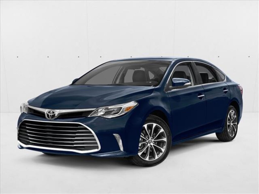 Used 2017 Toyota Avalon XLE Sedan