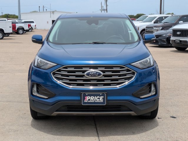 2024 Ford Edge Titanium photo 2