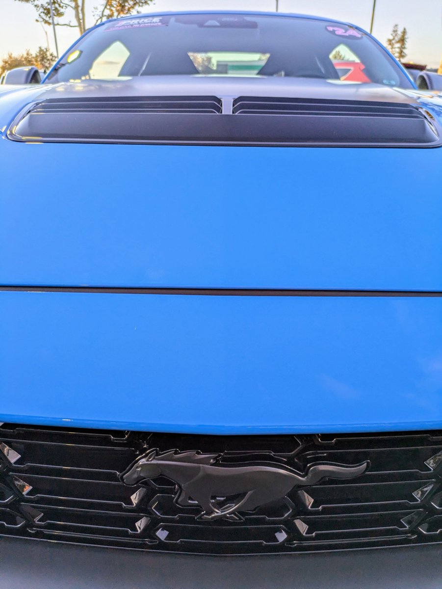 2024 Ford Mustang Dark Horse photo 3