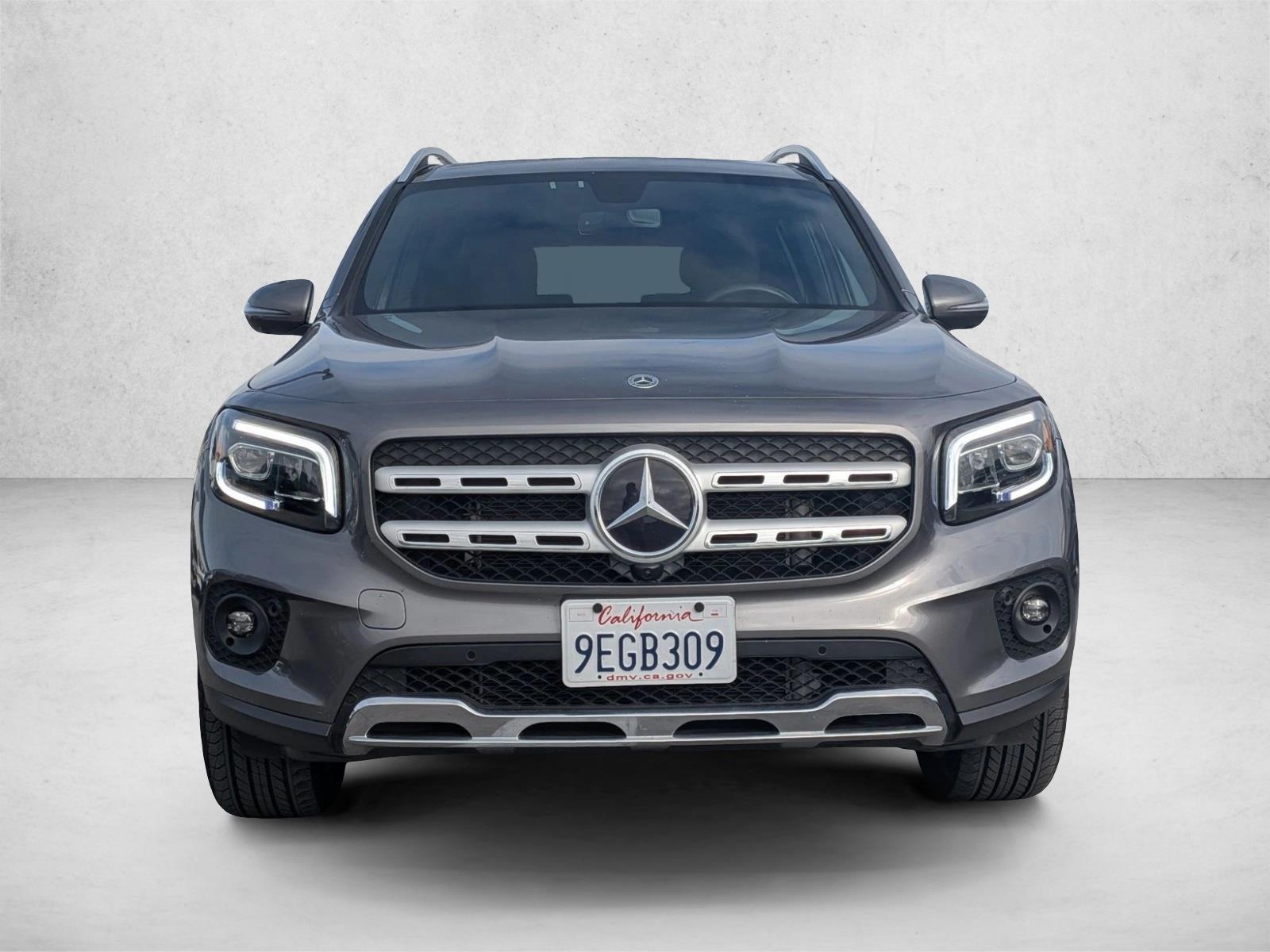 2023 Mercedes Benz GLB 250 photo 2