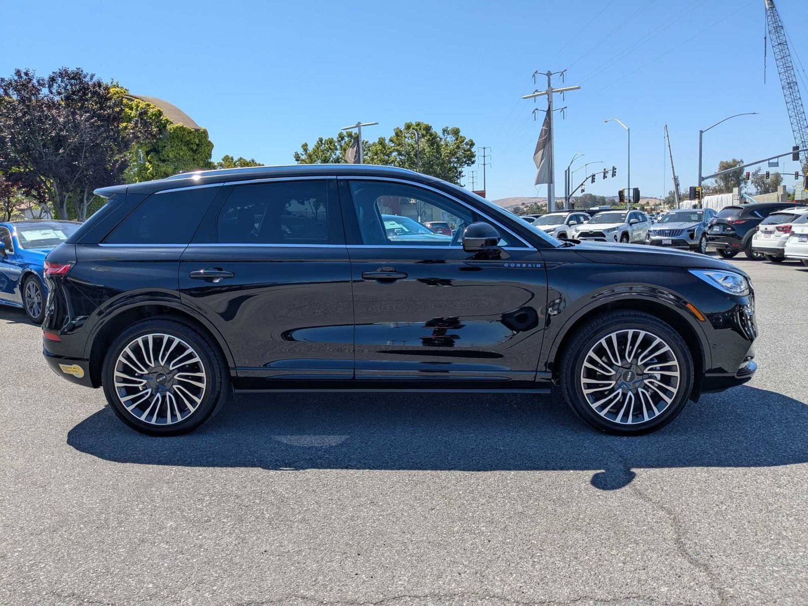 2022 Lincoln Corsair Grand Touring photo 2