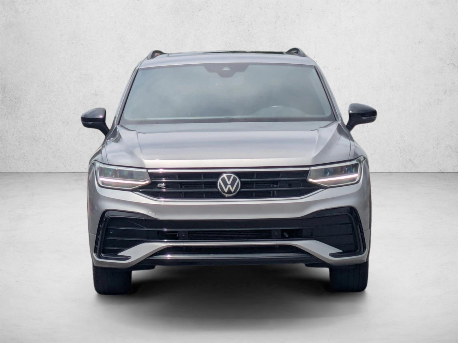 2022 Volkswagen Tiguan SE R-Line Black photo 2