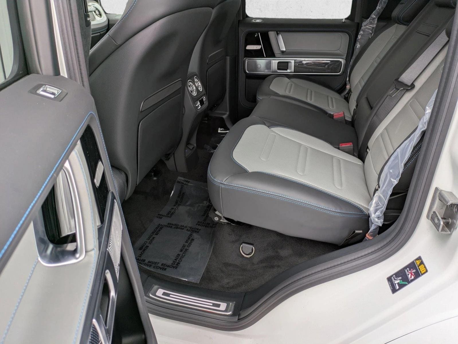 2025 Mercedes-Benz G-Class G580 - Photo 16