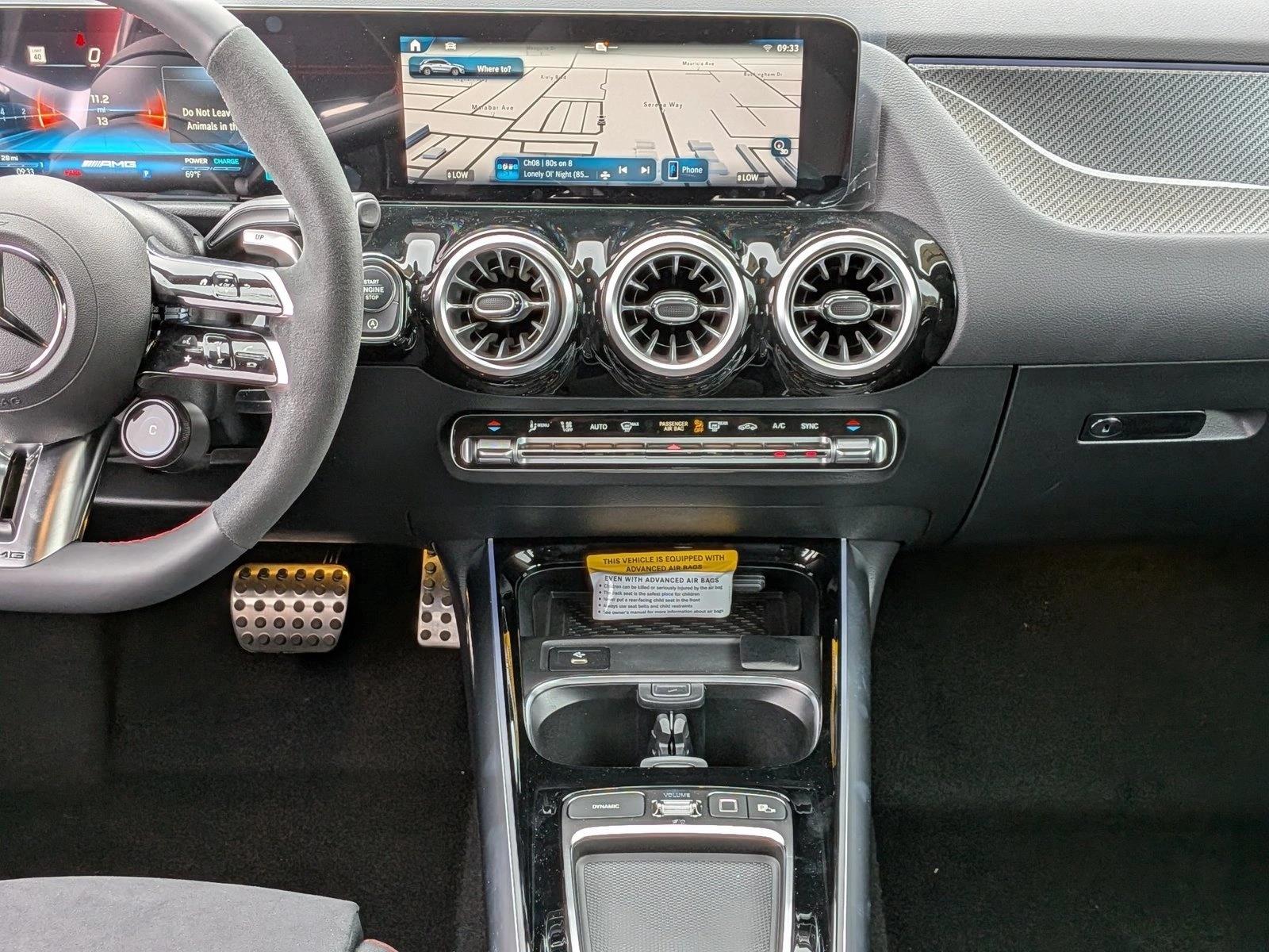 2026 Mercedes-Benz GLA AMG GLA 35 - Photo 11