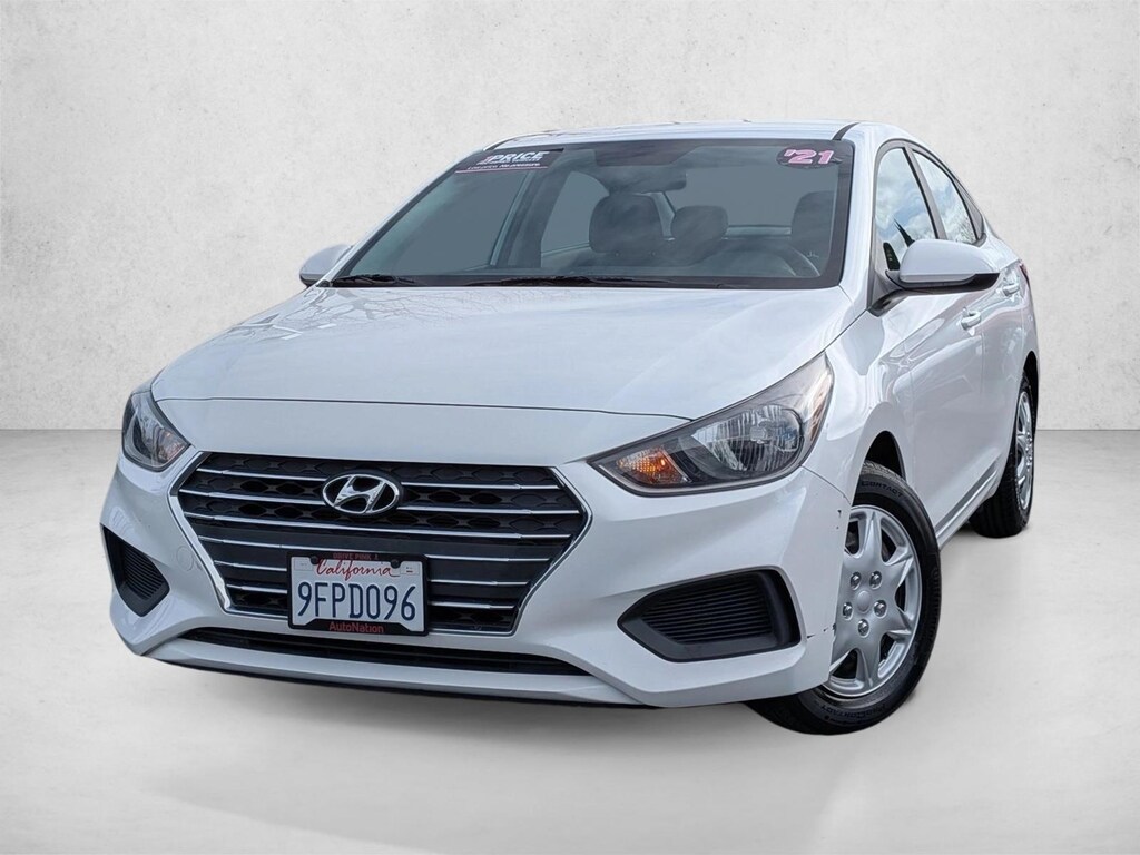 Used 2021 Hyundai Accent SE Sedan