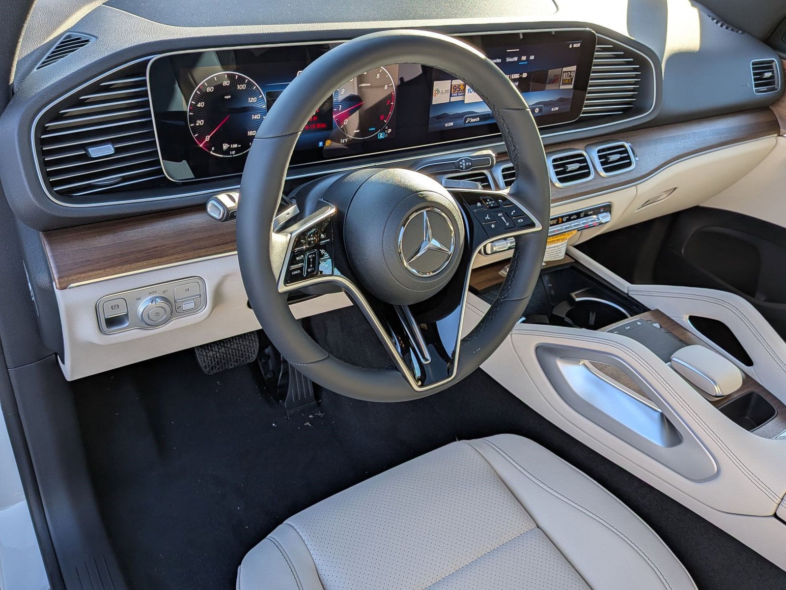 2026 Mercedes-Benz GLE 4MATIC photo 3