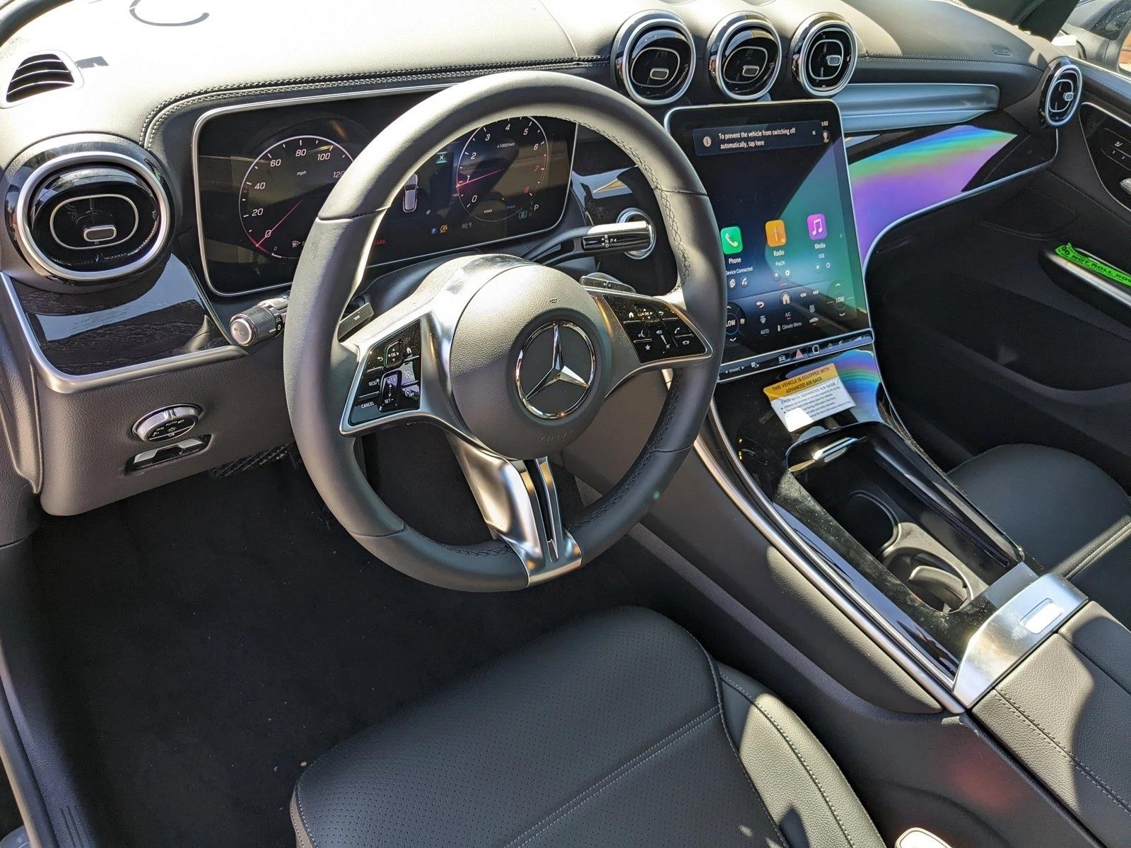 2025 Mercedes Benz GLC 300 4MATIC photo 3
