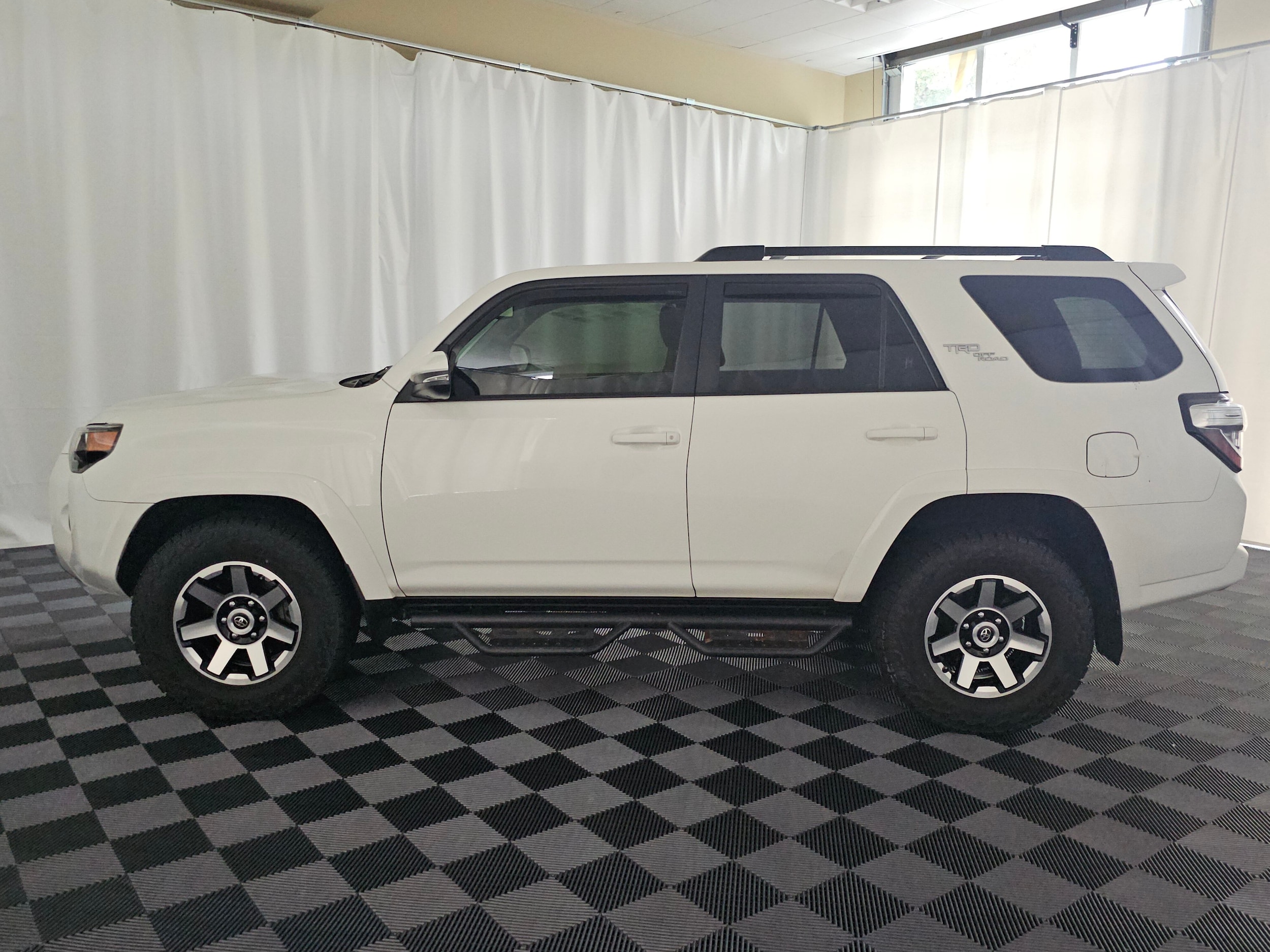 Used 2020 Toyota 4Runner TRD Off-Road Premium with VIN JTEBU5JR4L5778571 for sale in Fife, WA