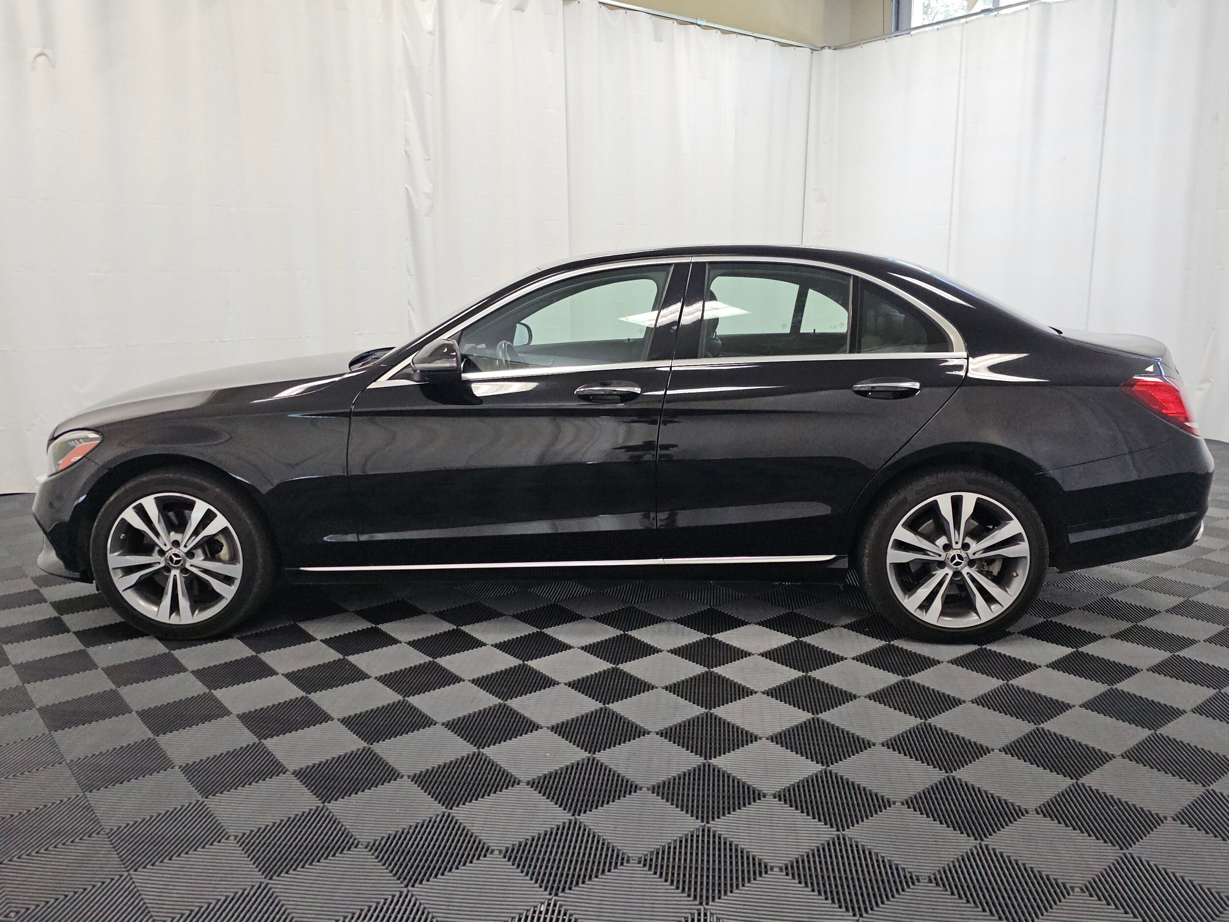 Used 2021 Mercedes-Benz C-Class Sedan C300 with VIN W1KWF8EB6MR641579 for sale in Fife, WA