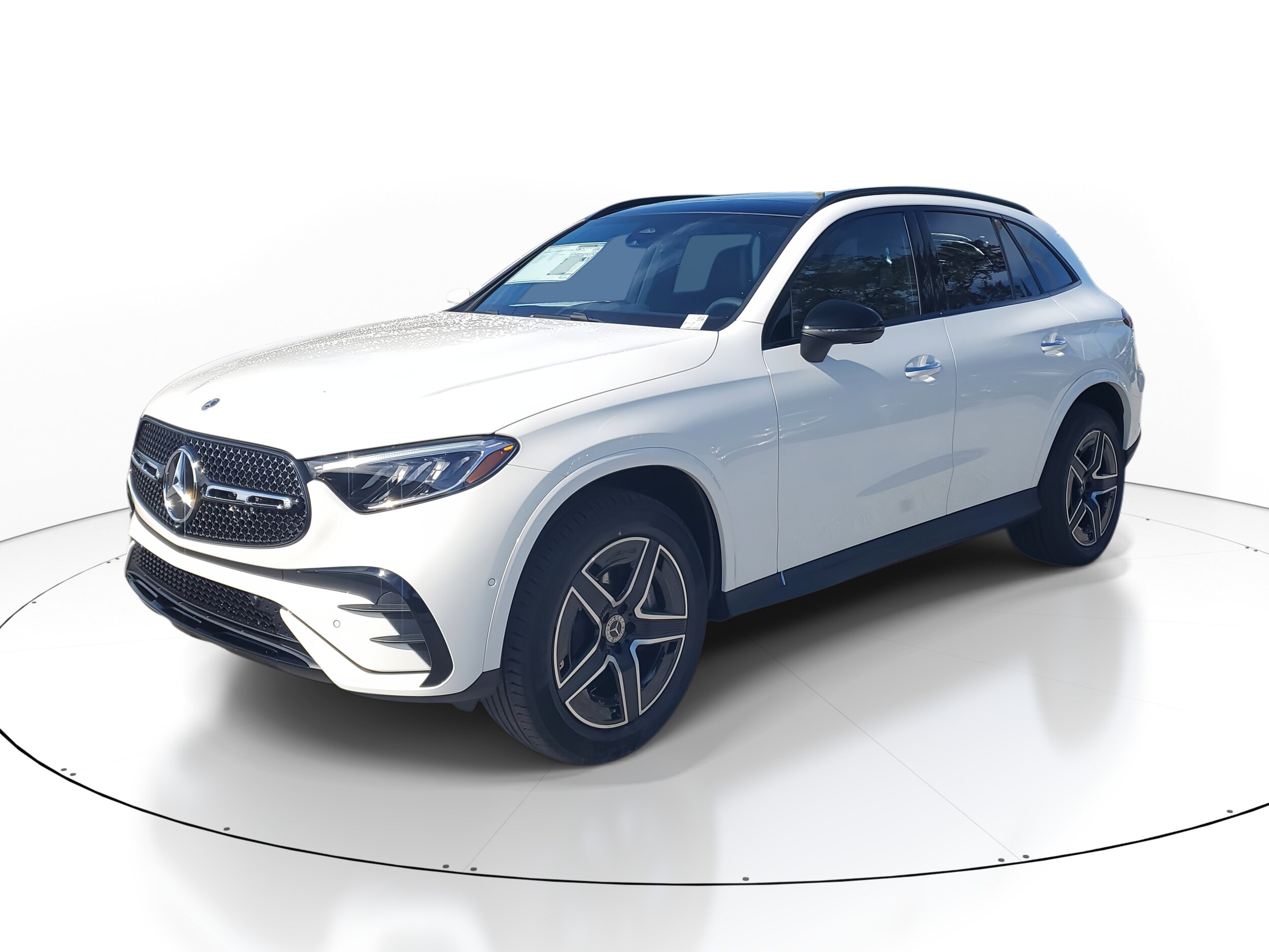 2026 Mercedes Benz GLC 300 4MATIC photo 3