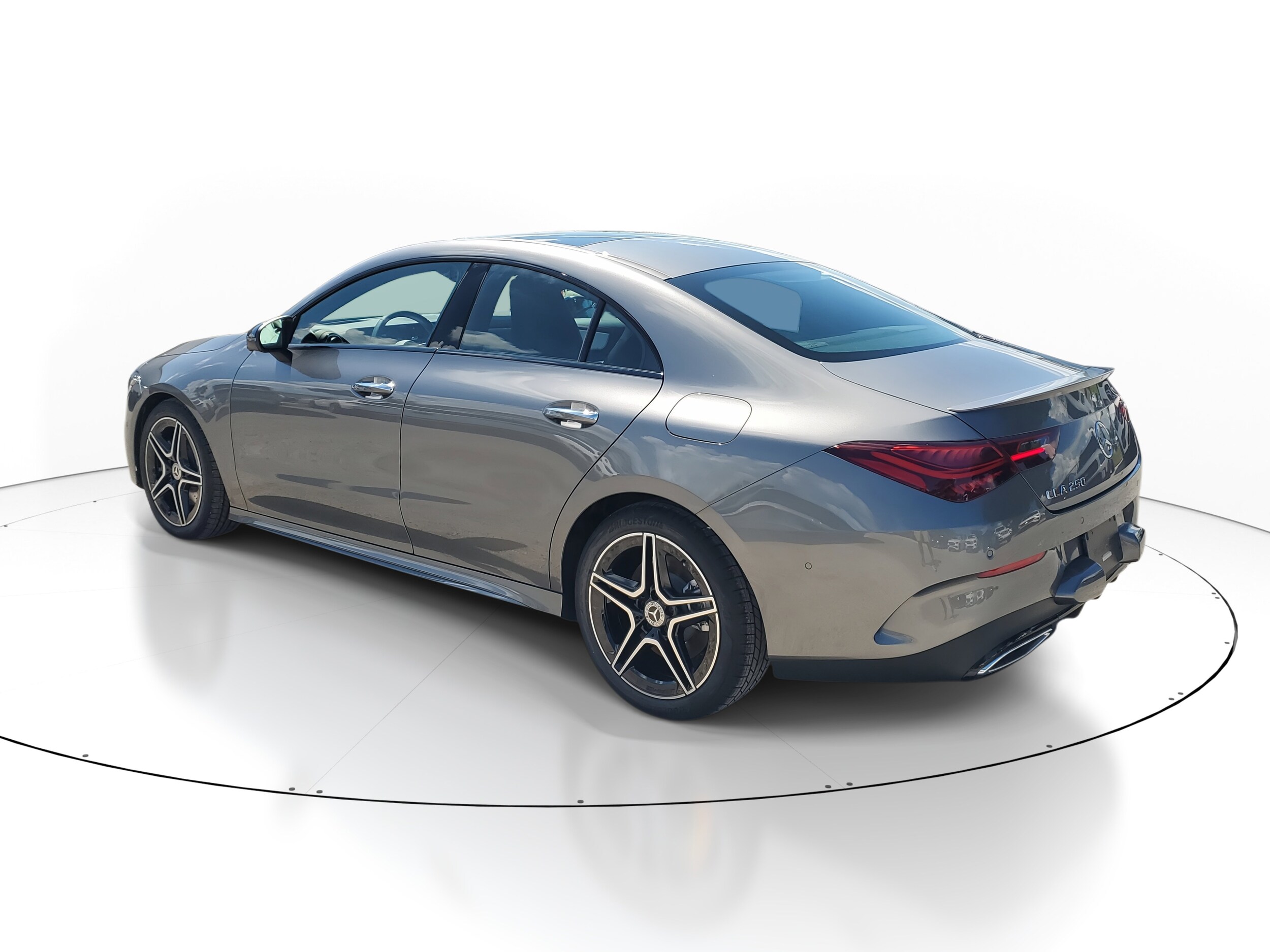 2026 Mercedes Benz CLA 250 photo 4