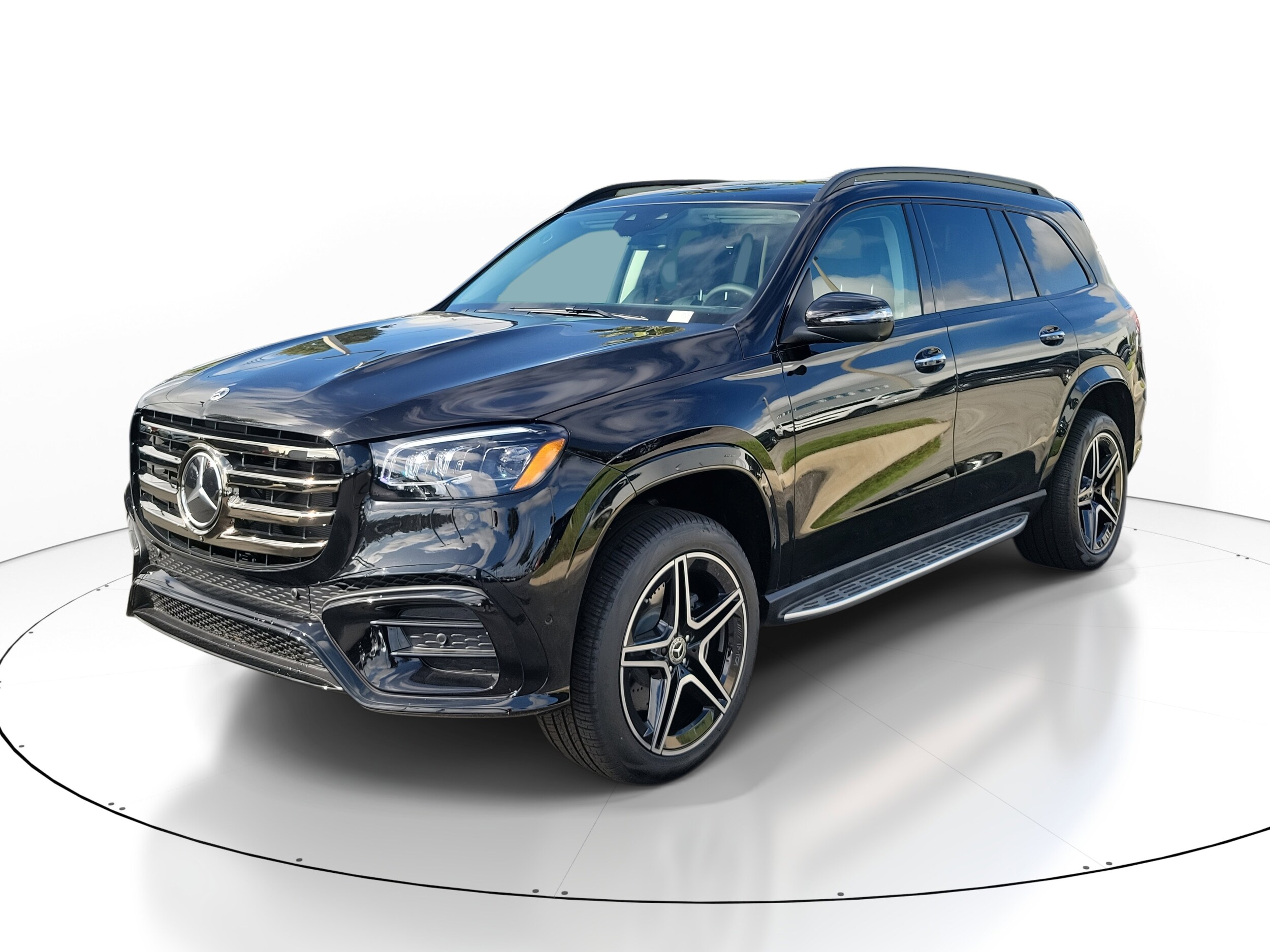 2026 Mercedes Benz GLS 450 4MATIC photo 2